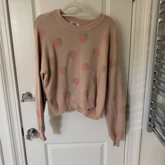 BB Dakota Peach Motif Sweater - Picture 1 of 7